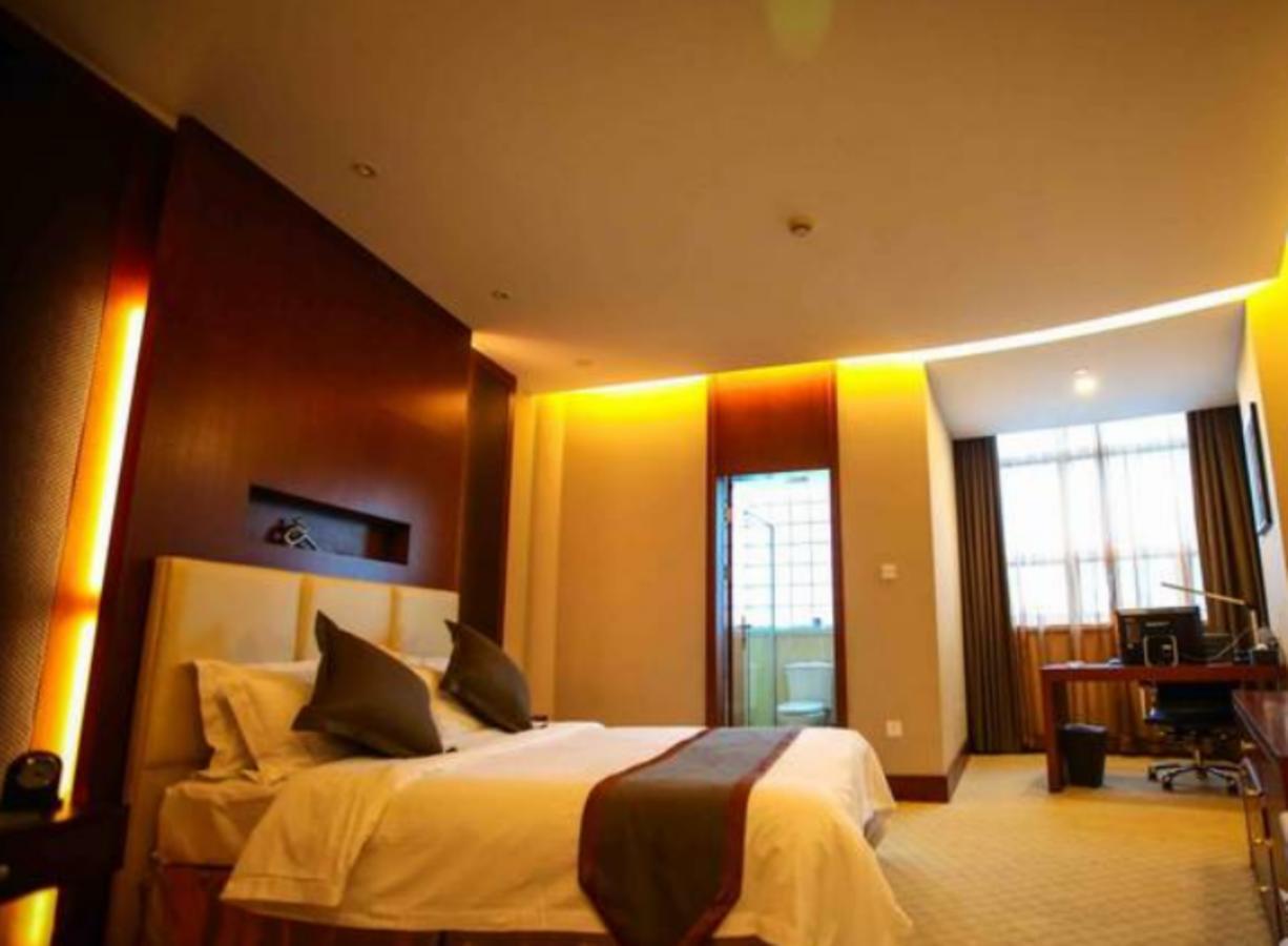 שנגחאי Noble Center Hotel מראה חיצוני תמונה