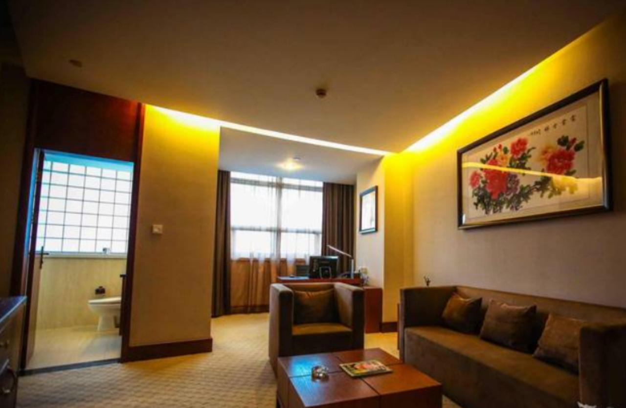שנגחאי Noble Center Hotel מראה חיצוני תמונה